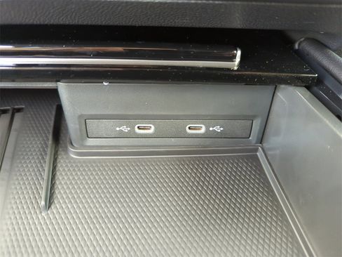 New 2026 Volkswagen Atlas Cross Sport SEL Premium R-Line image 33