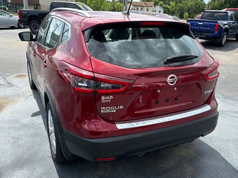Used 2022 Nissan Rogue Sport SV w/ Technology Package AWD/4WD image 6