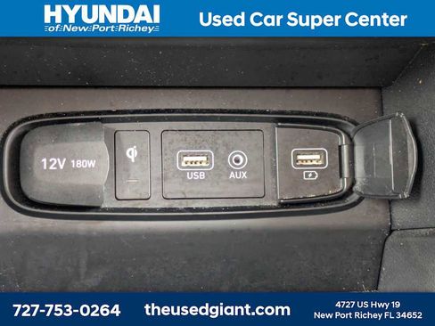 Used 2020 Hyundai Santa Fe SEL w/ Convenience + Premium Package image 27