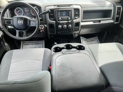 Used 2018 RAM 3500 Tradesman w/ Chrome Appearance Group AWD/4WD image 9