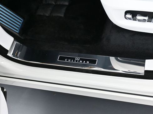 New 2026 Rolls-Royce Cullinan Black Badge AWD/4WD image 16