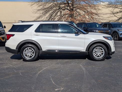 New 2026 Ford Explorer Active w/ Active Comfort Package image 3
