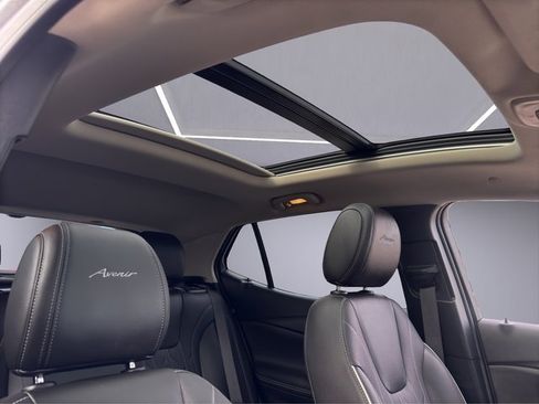 Used 2025 Buick Encore GX Avenir w/ Avenir Technology Package image 24