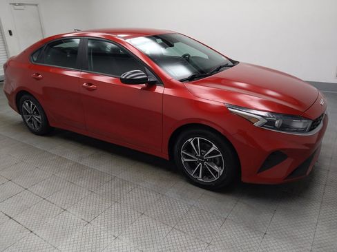 Used 2022 Kia Forte LXS FWD image 11