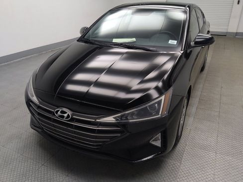 Used 2019 Hyundai Elantra SE FWD image 14