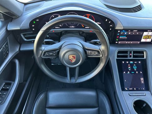 Used 2022 Porsche Taycan 4S AWD/4WD image 15