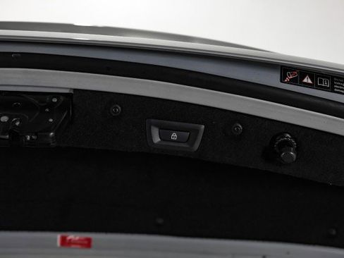 Used 2015 BMW 650i Convertible image 49