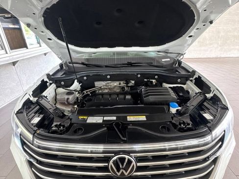 Certified 2024 Volkswagen Atlas SE FWD image 21