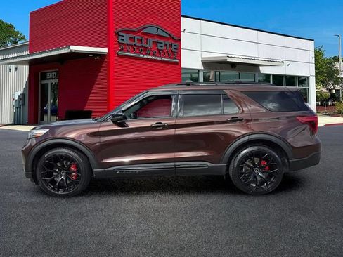 Used 2020 Ford Explorer ST w/ ST High-Performance Pack AWD/4WD image 2