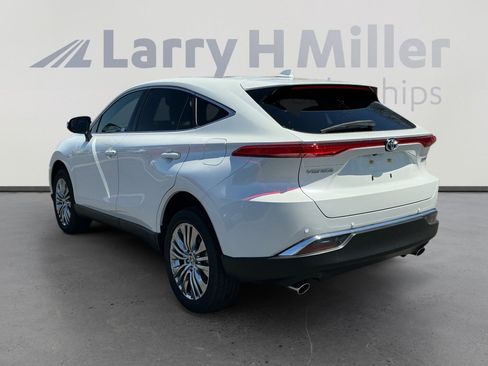 Used 2023 Toyota Venza Limited AWD/4WD image 3