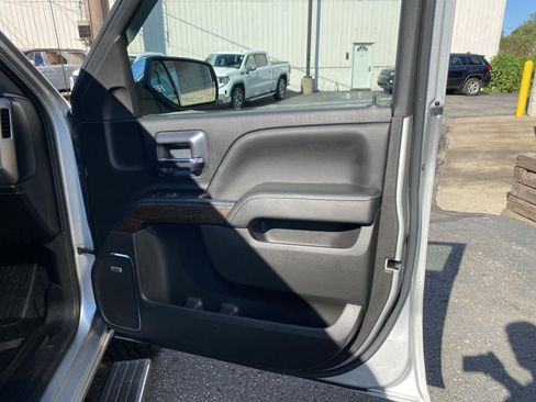 Used 2018 GMC Sierra 1500 Denali w/ Denali Ultimate Package AWD/4WD image 30