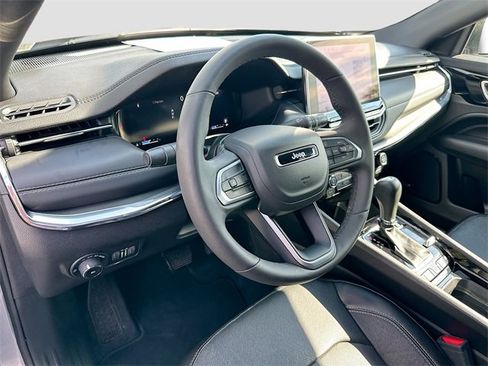 Certified 2023 Jeep Compass High Altitude image 9