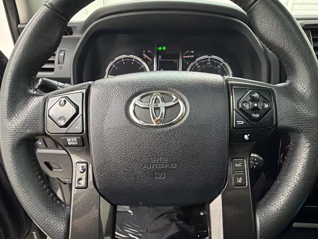 Used 2021 Toyota 4Runner TRD Off-Road Premium w/ Moonroof Package AWD/4WD image 16