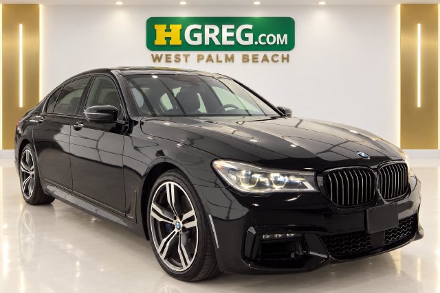 Used 2017 BMW 750i RWD image 4