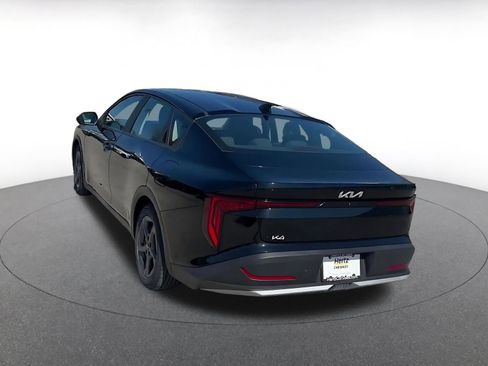 Used 2025 Kia K4 LXS image 11