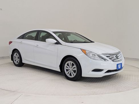 Used 2012 Hyundai Sonata GLS image 6