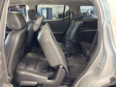 Used 2019 GMC Acadia SLT AWD/4WD image 23