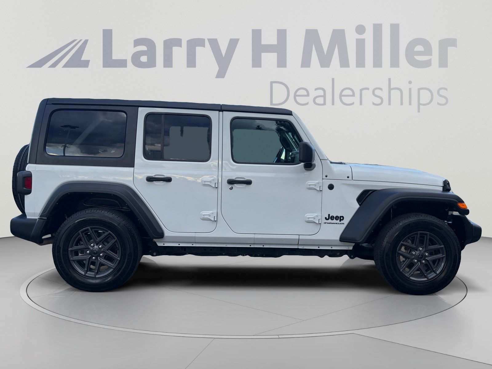 Used 2024 Jeep Wrangler Unlimited Sport AWD/4WD image 6