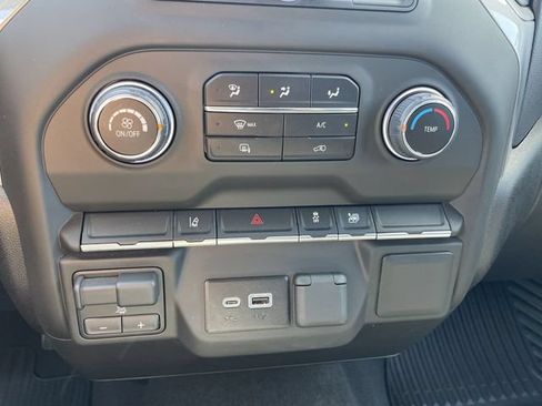 Used 2025 Chevrolet Silverado 2500 Custom AWD/4WD image 34