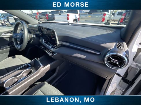 Used 2025 Chevrolet Equinox LT image 27