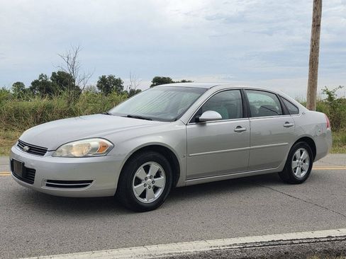 Used 2007 Chevrolet Impala LT FWD image 2