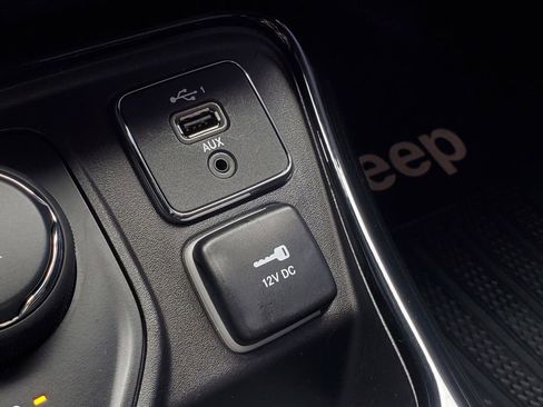 Used 2019 Jeep Compass Limited AWD/4WD image 20