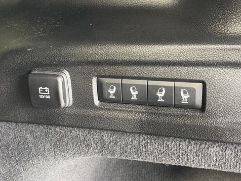 Used 2023 Jeep Grand Cherokee L Summit w/ Advanced Protech Group IV image 17