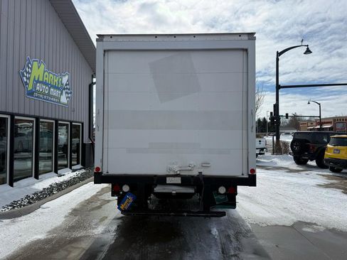 Used 2022 Ford E-350 and Econoline 350 Super Duty w/ Power Windows & Locks Group image 5