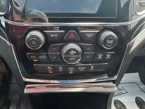 Used 2020 Jeep Grand Cherokee Limited w/ Trailer Tow Group IV AWD/4WD image 24