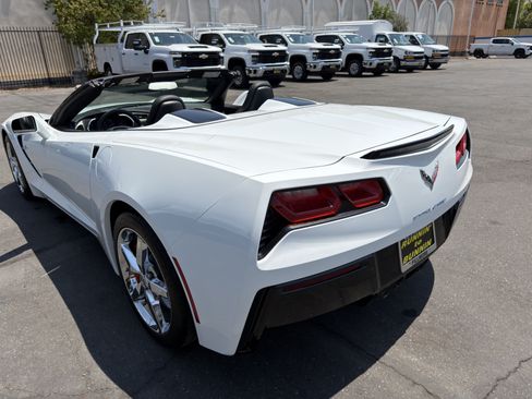 Used 2014 Chevrolet Corvette Stingray Convertible w/ 2LT Preferred Equipment Group RWD image 11