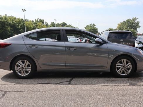 Used 2019 Hyundai Elantra Value Edition w/ Cargo Package FWD image 4