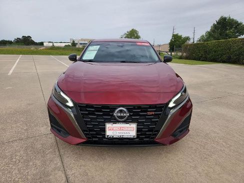 Certified 2023 Nissan Altima 2.5 SR FWD image 9