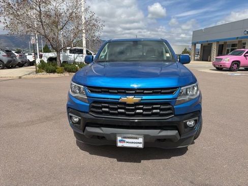 Used 2022 Chevrolet Colorado LT w/ LT Convenience Package AWD/4WD image 2