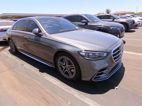 Certified 2025 Mercedes-Benz S 580 4MATIC Sedan image 2