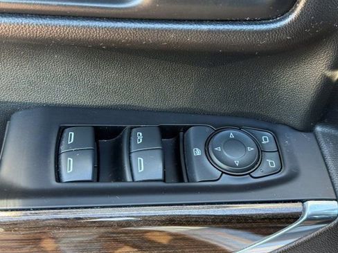 Used 2020 Chevrolet Silverado 1500 LT image 13