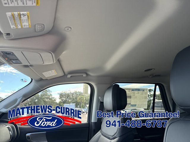 New 2027 Ford Expedition Platinum RWD image 11