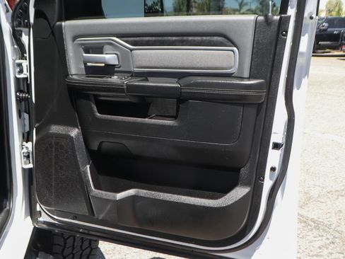 Used 2021 RAM 2500 Big Horn AWD/4WD image 38