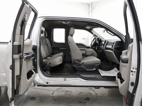Used 2020 Ford F250 XLT w/ XLT Value Package image 19