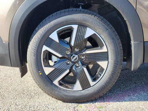 New 2026 Nissan Kicks SV w/ Cold Weather Package AWD/4WD image 7