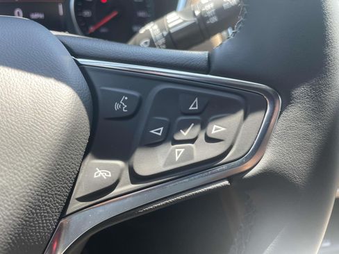 Used 2024 Chevrolet Equinox Premier AWD/4WD image 23