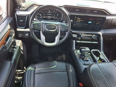 Used 2023 GMC Sierra 1500 Denali w/ Denali Reserve Package AWD/4WD image 11