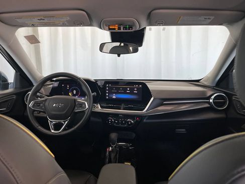 New 2025 Chevrolet Trax ACTIV w/ Driver Confidence Package FWD image 9