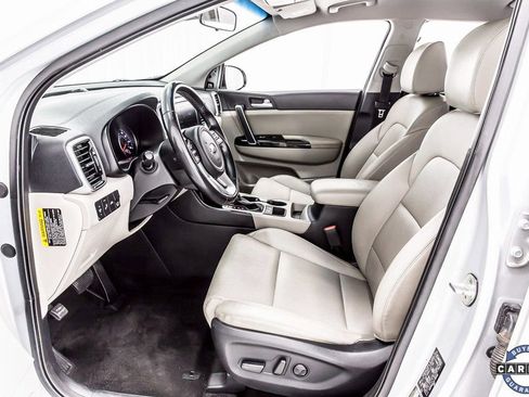 Used 2020 Kia Sportage EX image 25