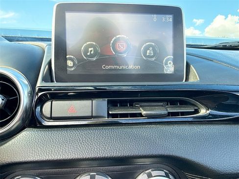 Used 2017 FIAT 124 Spider Lusso image 16