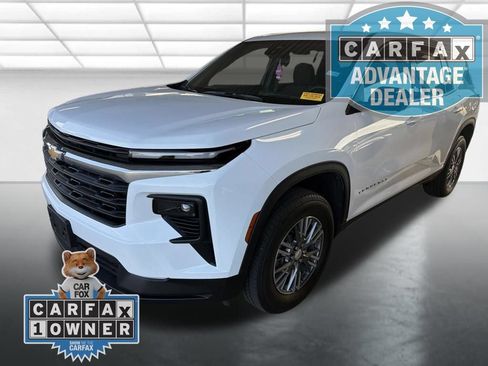 Used 2024 Chevrolet Traverse LS FWD image 5