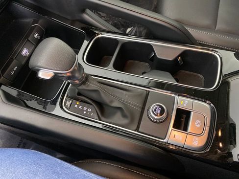 Used 2024 Kia Telluride LX image 24