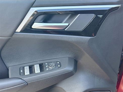 New 2025 Mitsubishi Outlander SE image 18