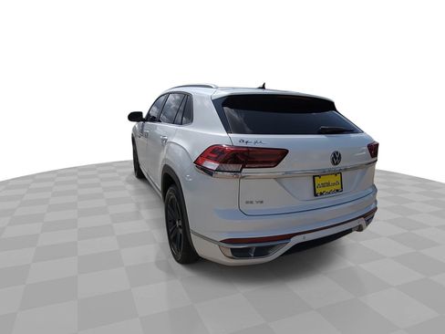 Used 2021 Volkswagen Atlas Cross Sport SE w/ Panoramic Sunroof Package FWD image 7