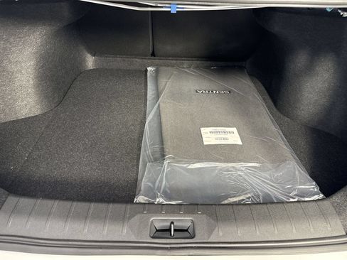 New 2026 Nissan Sentra SV w/ SV Convenience Package FWD image 33