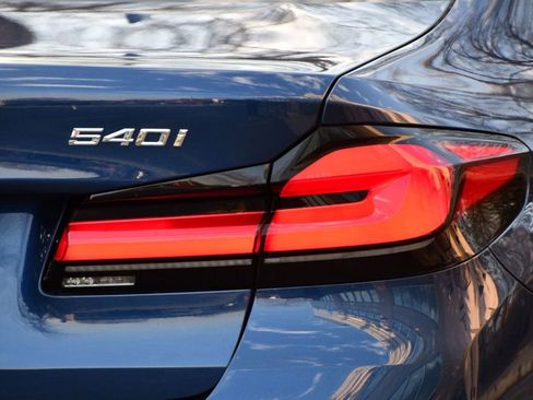 Used 2021 BMW 540i xDrive 540i xDrive w/ Luxury Seating Package image 9